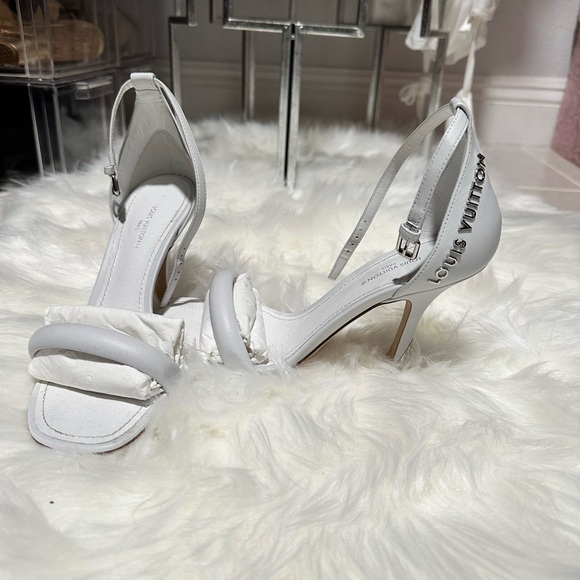 Louis Vuitton, Comes with box and dust bag - Picture 3 of 6